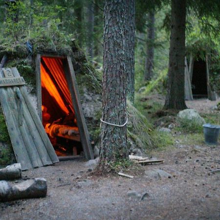 Skinnskatteberg Stf Kolarbyn Eco-Lodge المظهر الخارجي الصورة
