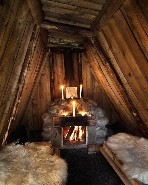 Skinnskatteberg Stf Kolarbyn Eco-Lodge الغرفة الصورة