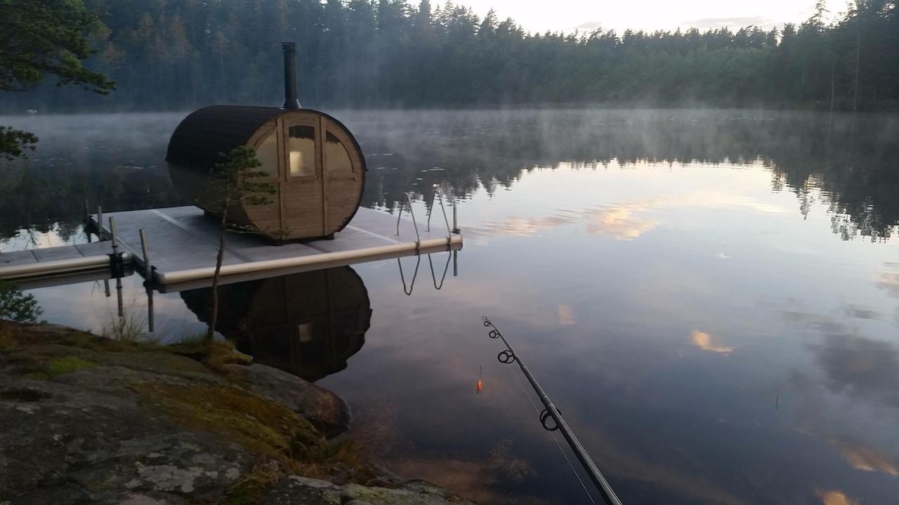 Skinnskatteberg Stf Kolarbyn Eco-Lodge المظهر الخارجي الصورة