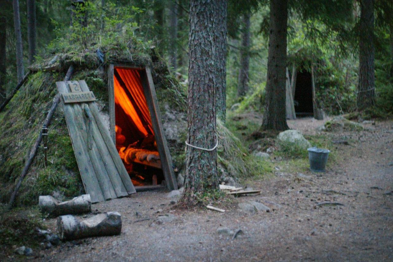 Skinnskatteberg Stf Kolarbyn Eco-Lodge المظهر الخارجي الصورة