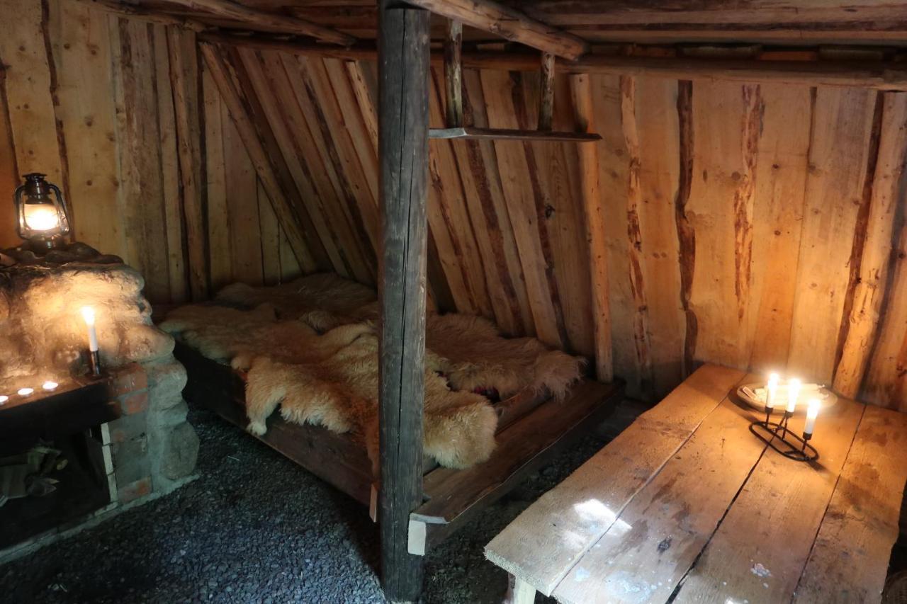Skinnskatteberg Stf Kolarbyn Eco-Lodge المظهر الخارجي الصورة