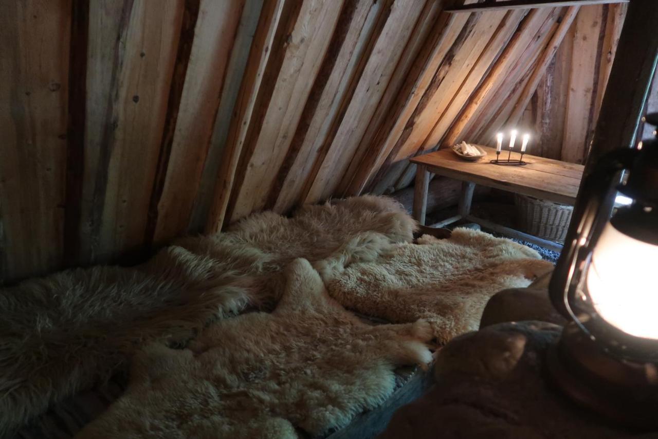 Skinnskatteberg Stf Kolarbyn Eco-Lodge المظهر الخارجي الصورة